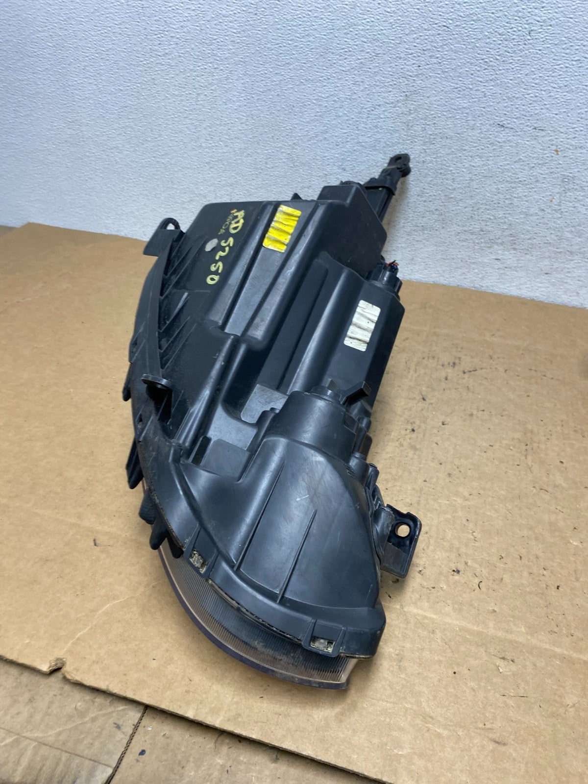 2015 to 2017 Hyundai Accent Left Driver LH Halogen Headlight AD5250 DW6
