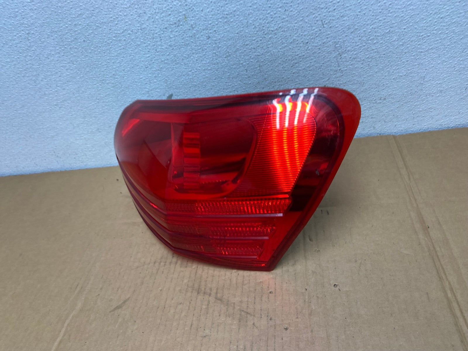2008 to 2015 Nissan Rogue Right Passenger Rh Side Tail Light AC7510 LK1