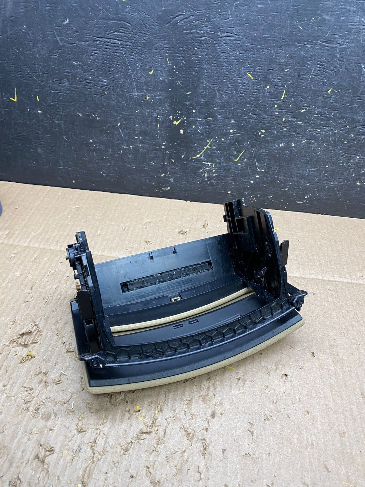 2007 to 2009 Mercedes S-Class S550 Center Console CD Player Cover Trim v1710 DG5