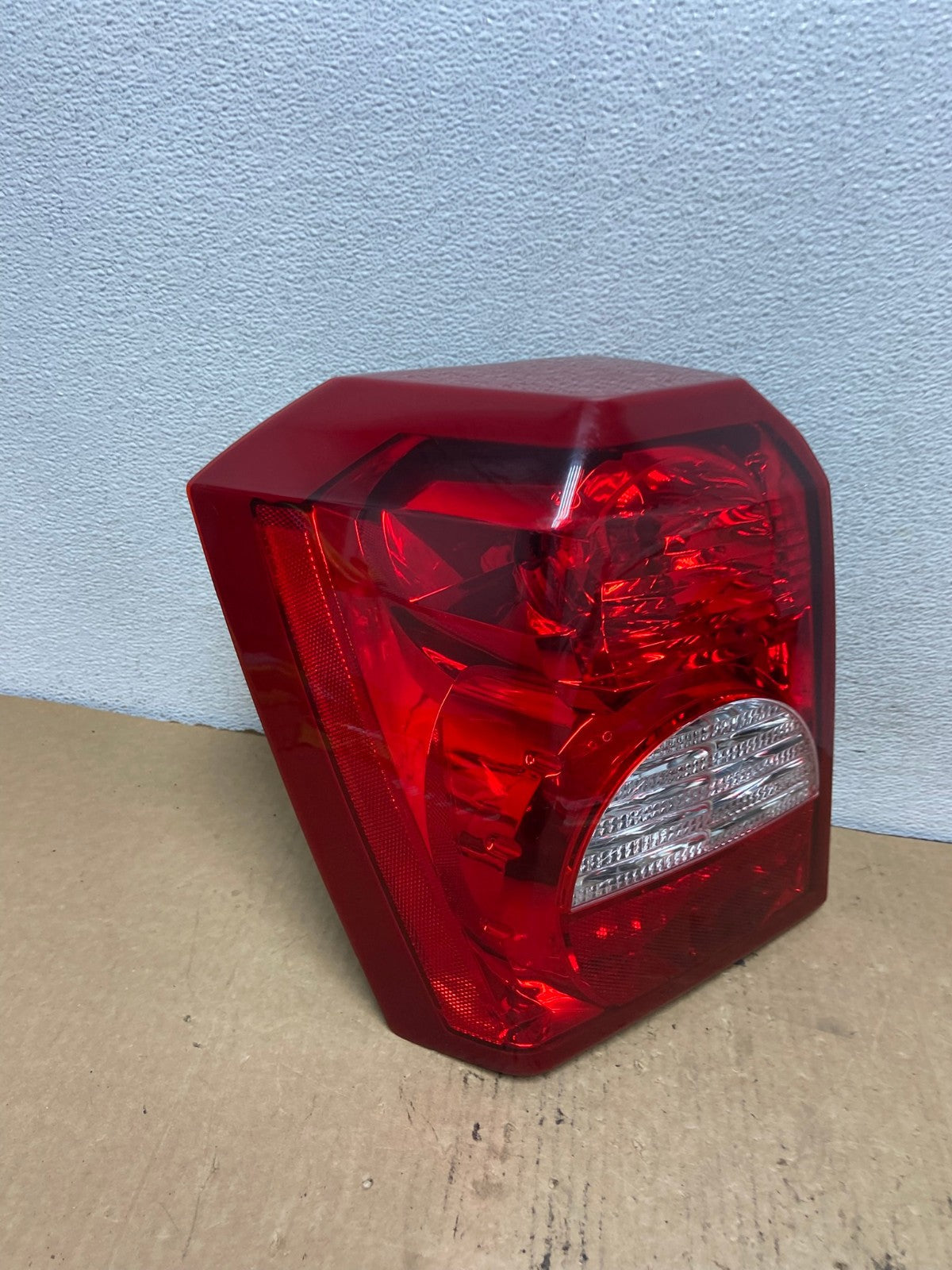 2008 2009 2010 2011 2012 Dodge Caliber Tail Light Left Driver Side AG2268 LK2