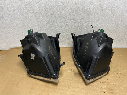 2008 to 2010 Dodge Caravan Left+Right Set Side Halogen Headlights AG9238 DW11