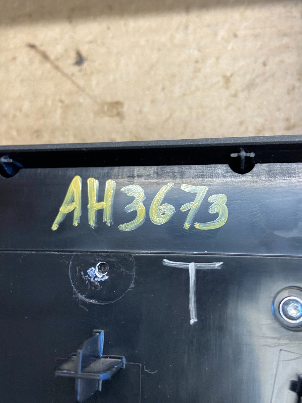 2012-2015 Chevy Equinox Terrain Radio Face Climate Control Panel Bezel AH3673 DG2