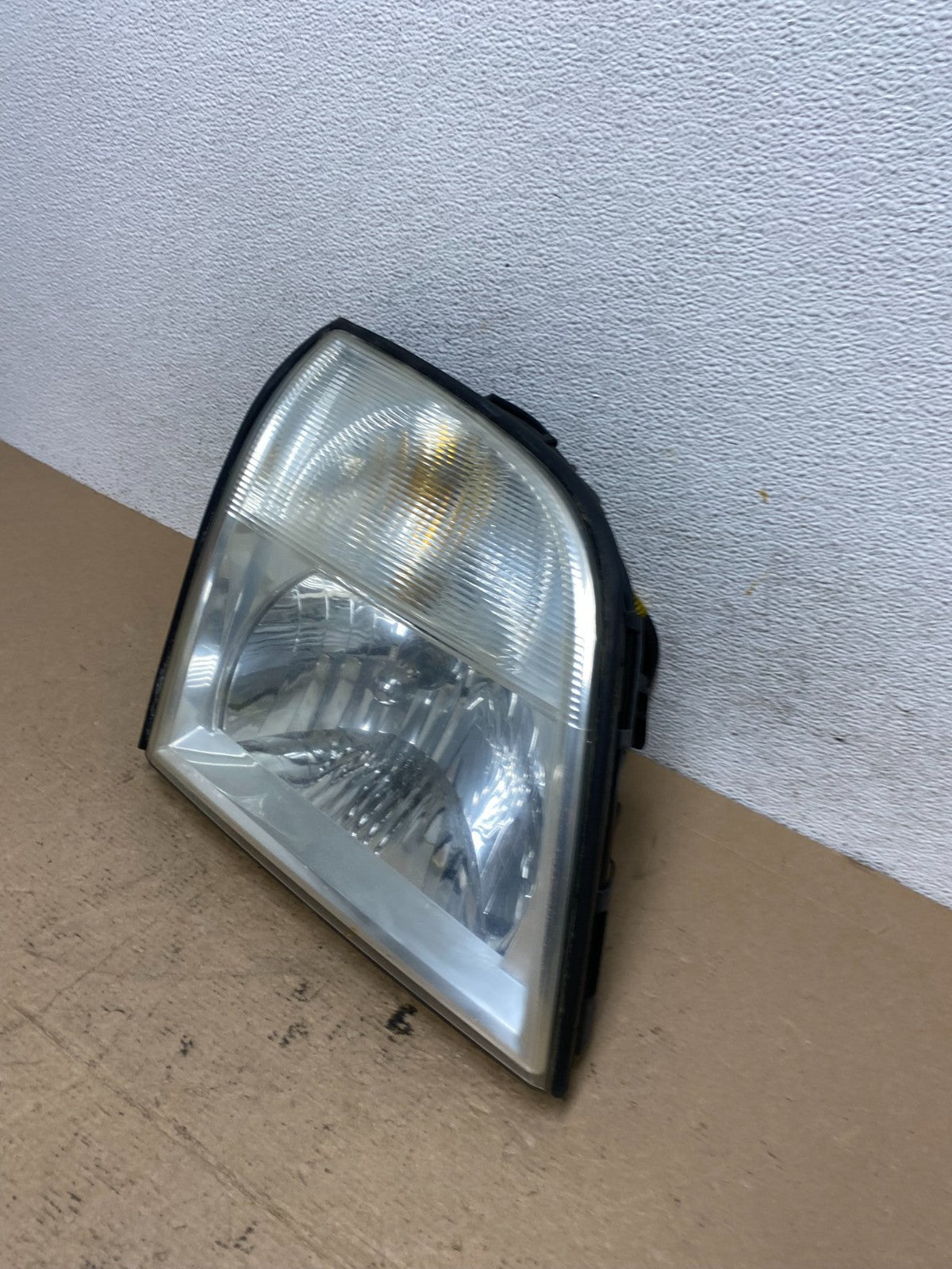 2006-2010 Mercury Mountaineer Right Passenger Rh Side Halogen Headlight AF47531