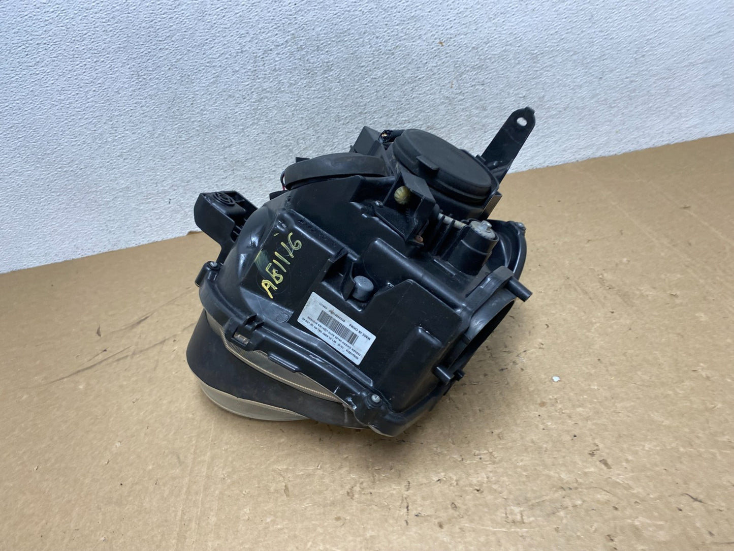 2015 to 2017 Nisan Juke Right Passenger Side Headlight AG1116 DG5