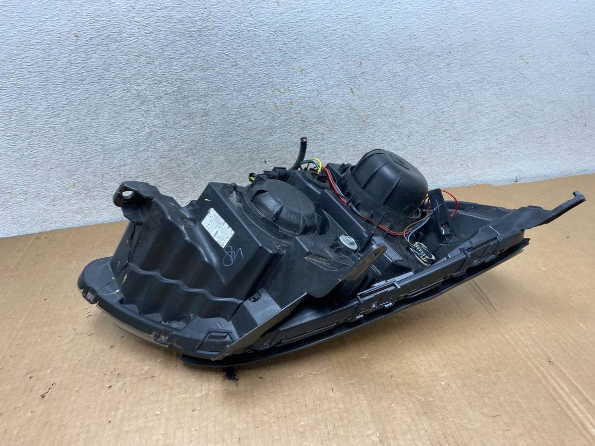 2016-2018 Chevrolet Equinox Left Driver LH Halogen Headlight AI8867 DW9