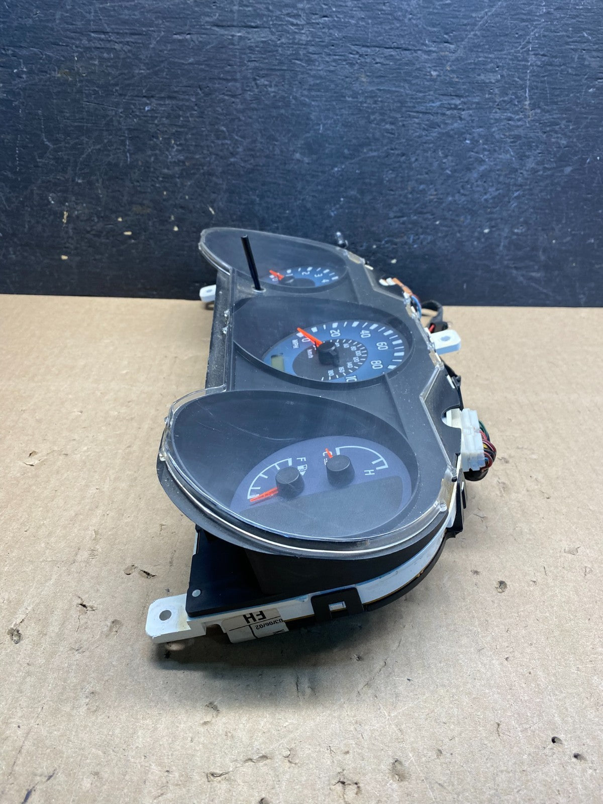 2002-2004 Nissan Xterra Frontier Cluster Speedometer Instrument AG9415 DW2