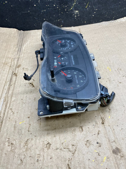 2009 to 2010 Mercury Marquis Speedometer Cluster Gauge Oem X6052 DG3