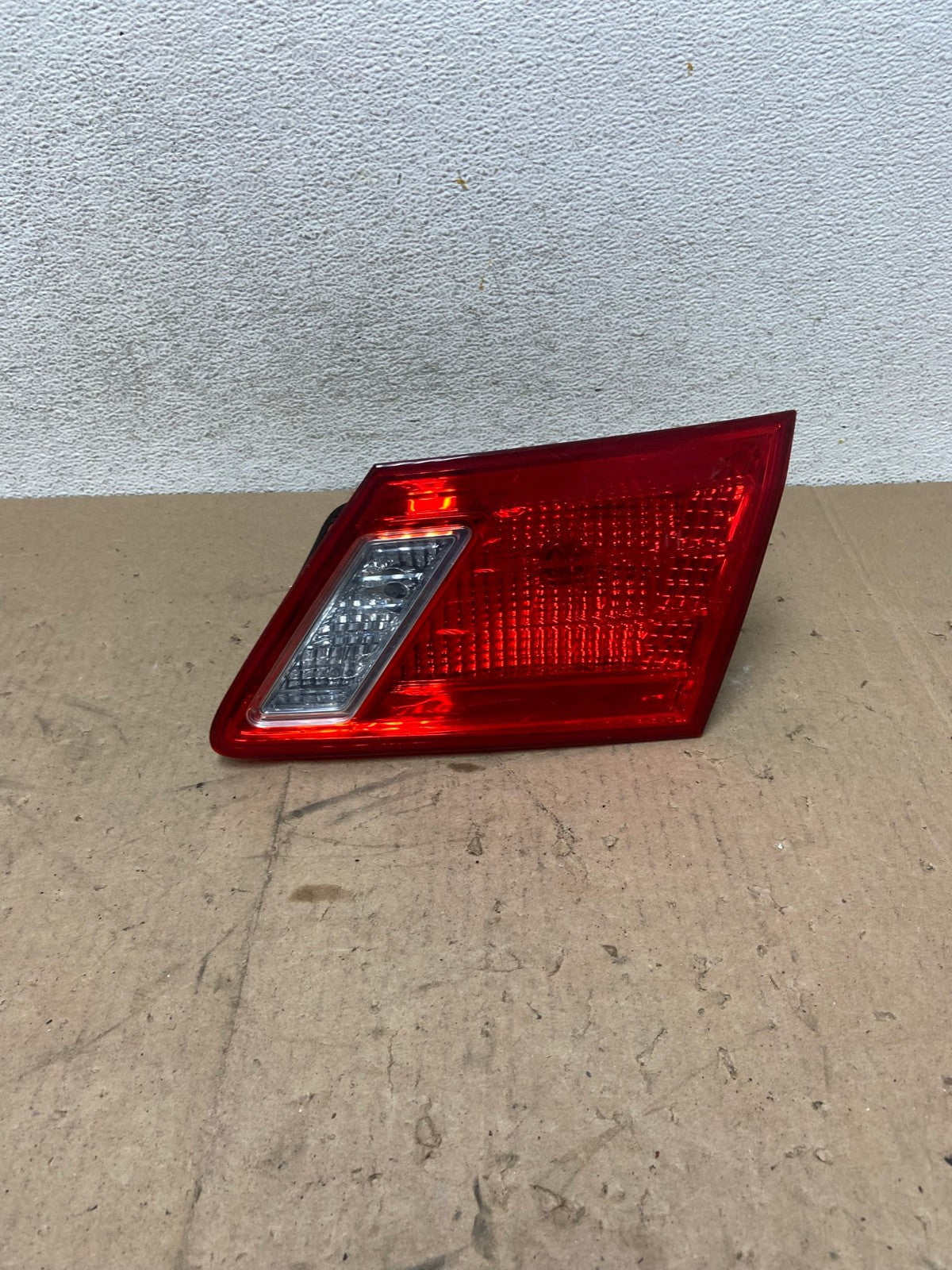 2007 2008 2009 Lexus Es350 Right Passenger RH Inner Tail Light AG4912 LK0