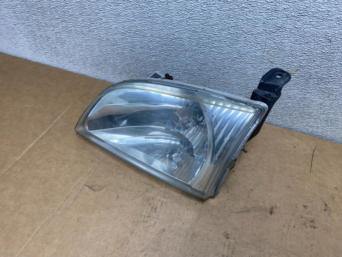 2001 2002 2003 Toyota Sienna Left Driver Lh Side Headlight Halogen X3869 DW1
