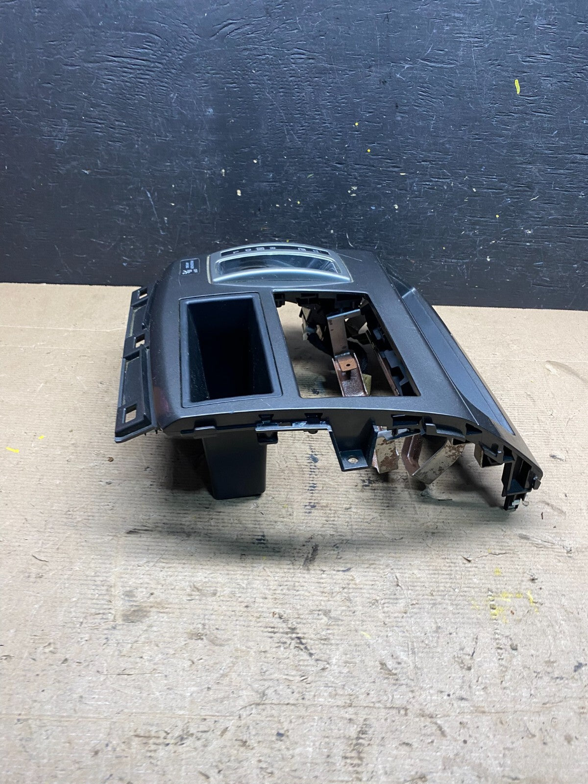 2011 to 2017 Nissan Quest Shifter Climate Control Panel Bezel Oem N9429 DG2