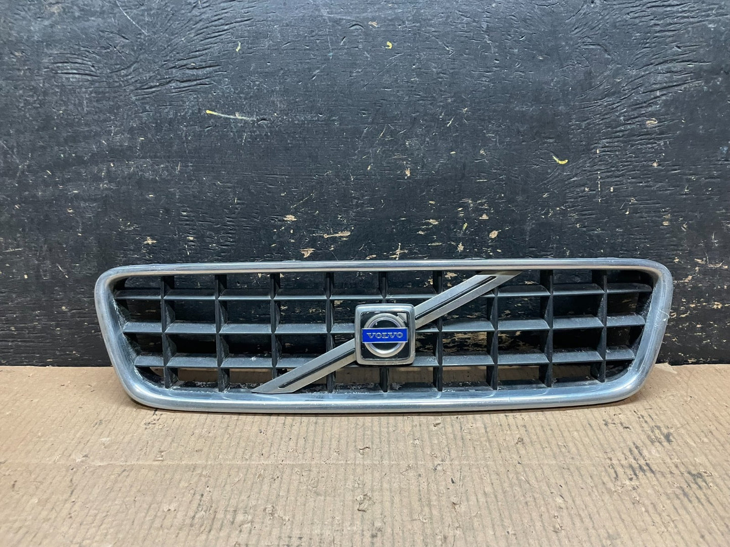 2001 to 2004 Volvo S60 Front Upper Grill Grille Y6268 PS0