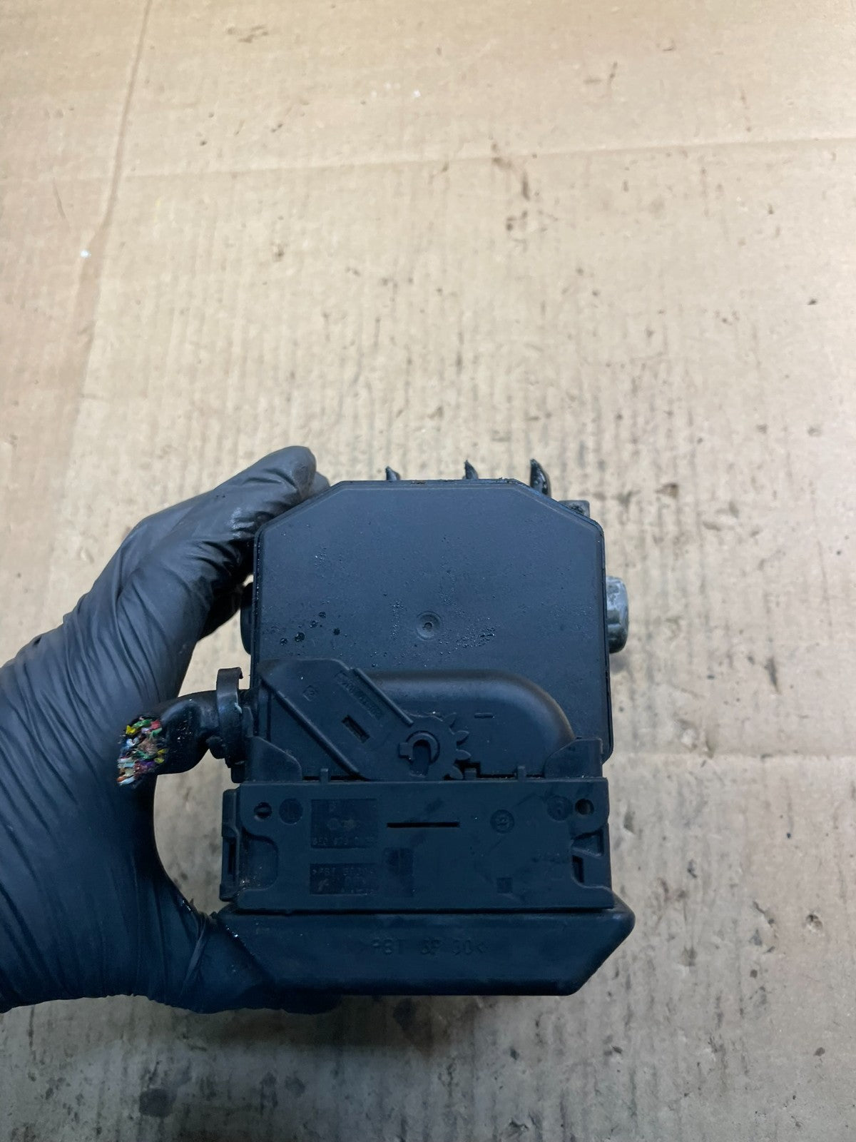 2007 to 2008 Audi A4 ABS Anti-Lock Brake Pump  OEM w6786 DG4