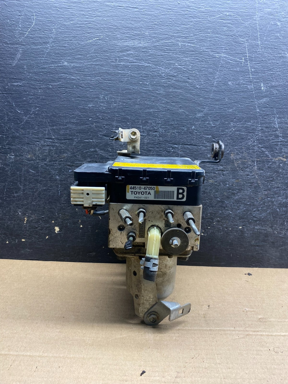 2004 - 2009 Toyota Prius ABS Brake Pump Anti Lock Module AI7488 DG1
