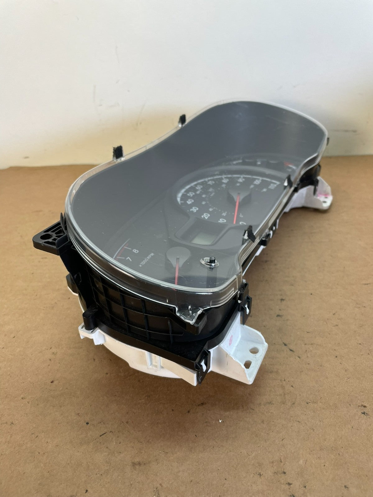 2011 2012 2013 2014 Toyota Sienna Speedometer Cluster Gauge AG0709 DW1