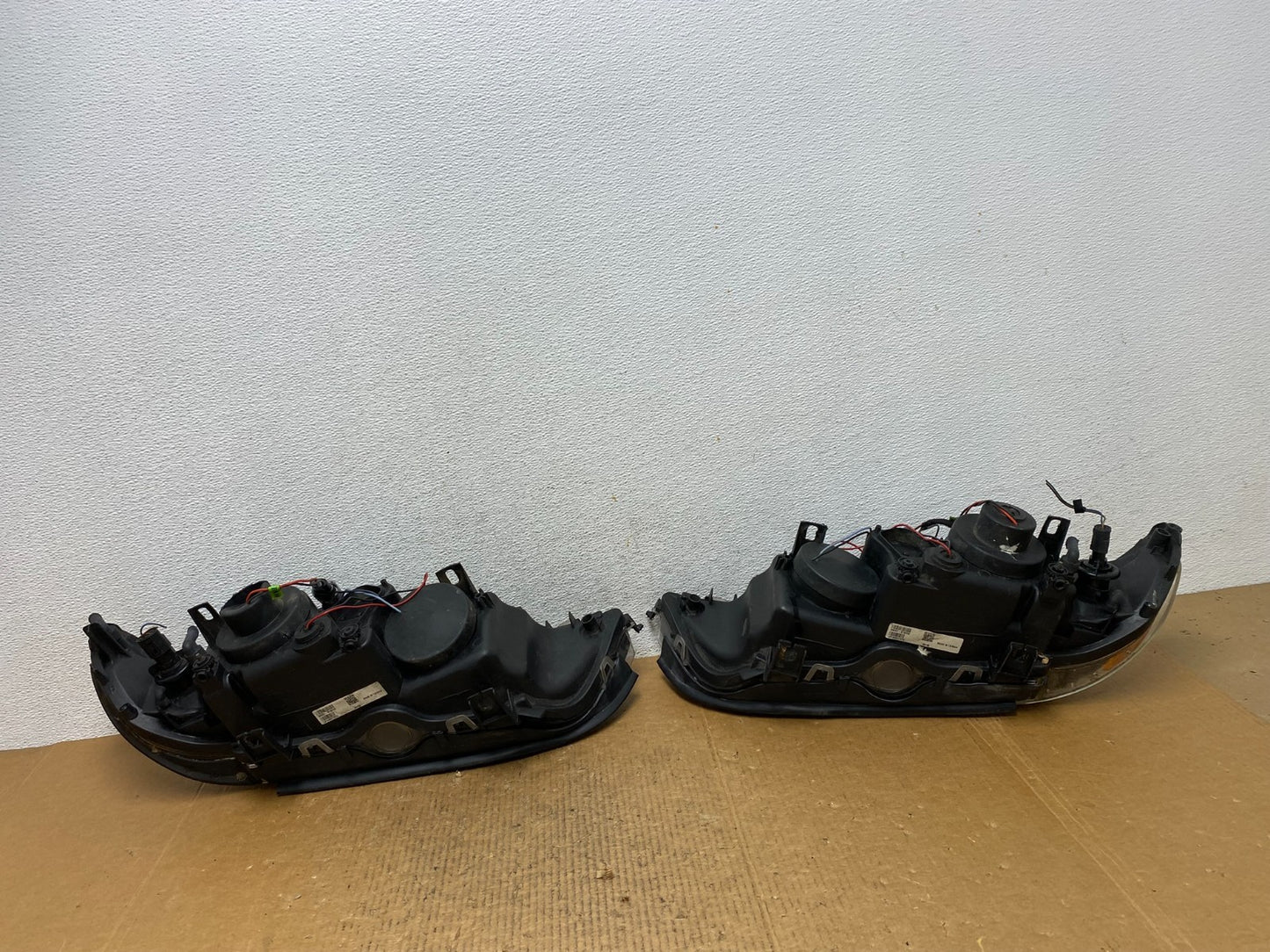 2001-2003 BMW E39 5 Series Left+Right Set LED Headlight AE1409 DG7