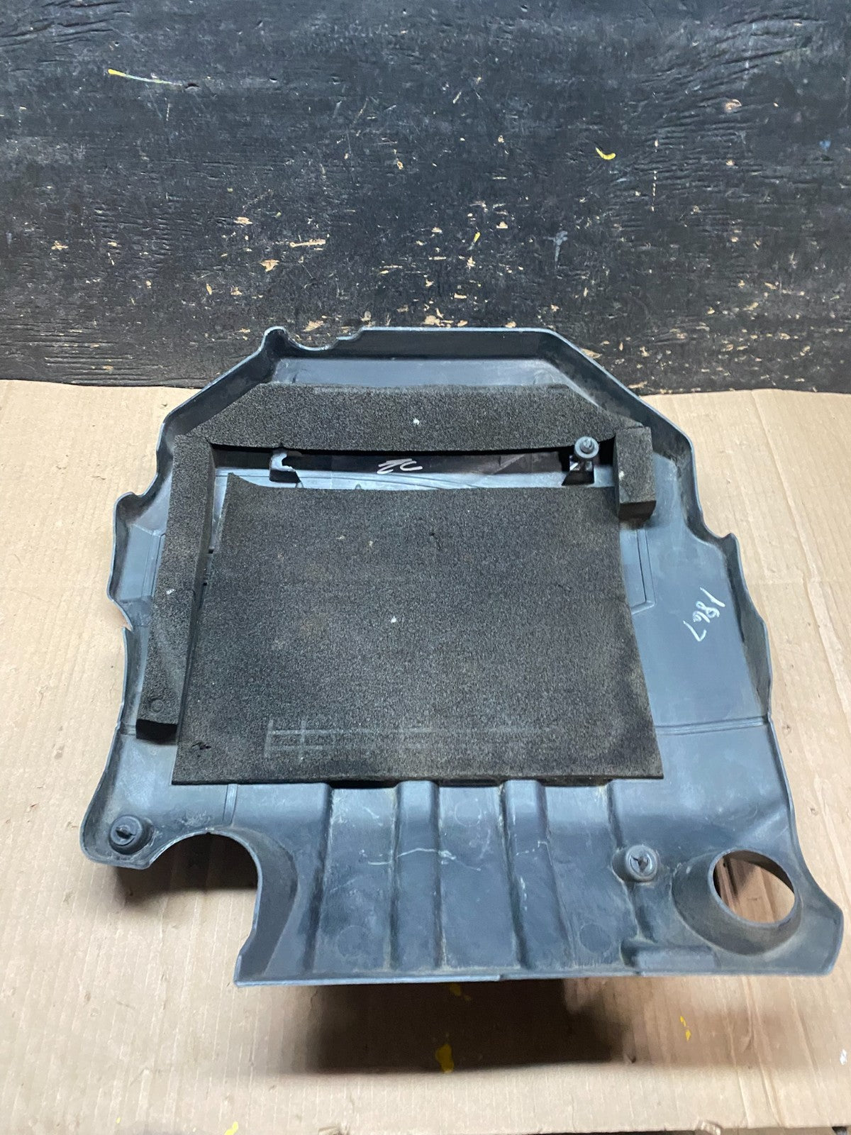 2007 to 2009 Acura MDX OEM 3.7L Engine Cover W4847 DG5