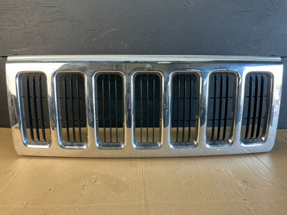 2006 to 2010 Jeep Commander Front Upper Grill Grille OEM ac2201  DG0