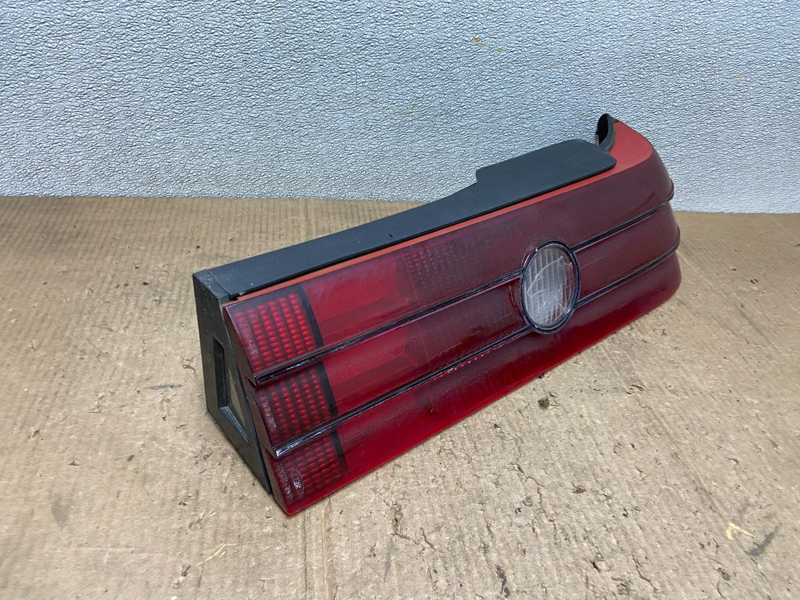 1983 to 1984 Mercury Cougar Right Passenger RH Side Tail Light AA8497 LK2