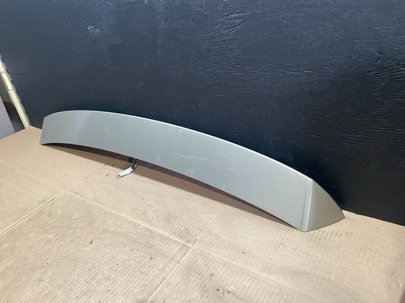 2007 to 2013 Mitsubishi Outlander Rear Spoiler 3RD Brake Light OEM C9699 DG12