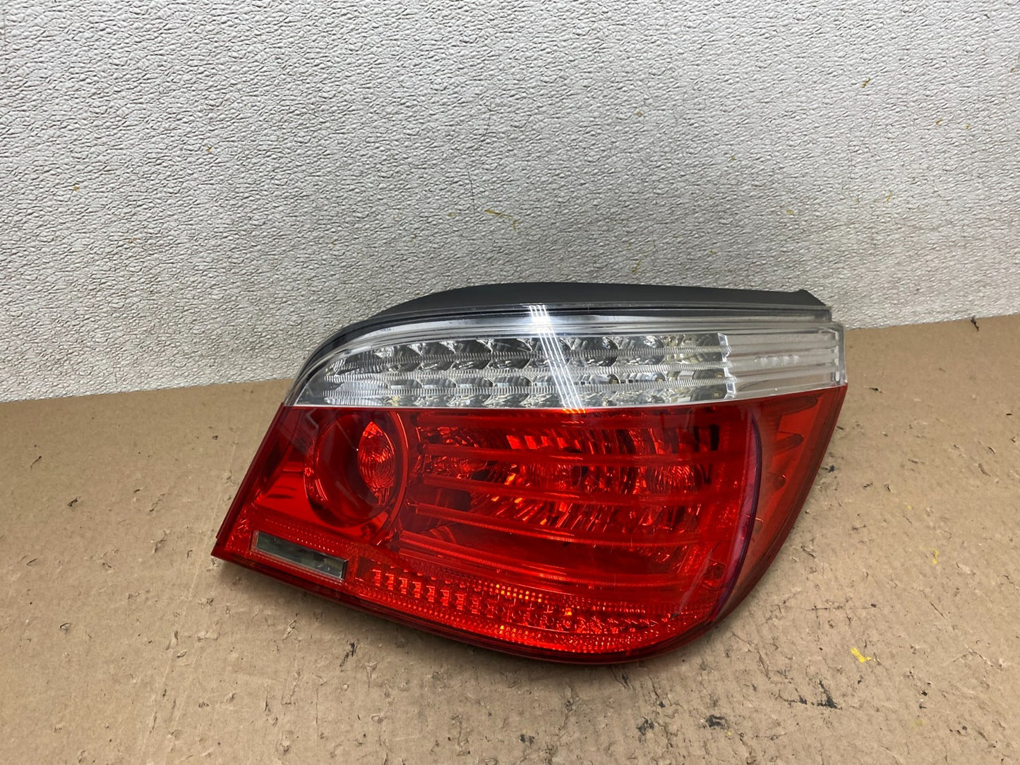 2008 2009 2010 BMW 5 525i 530i Right Passenger Rh Tail Side Light Oem R9758 DW0