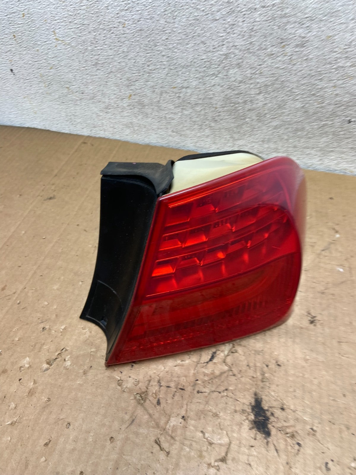 2009 2010 BMW 328i 3 Series Right Passenger RH Side Tail Light AI9245 LK2