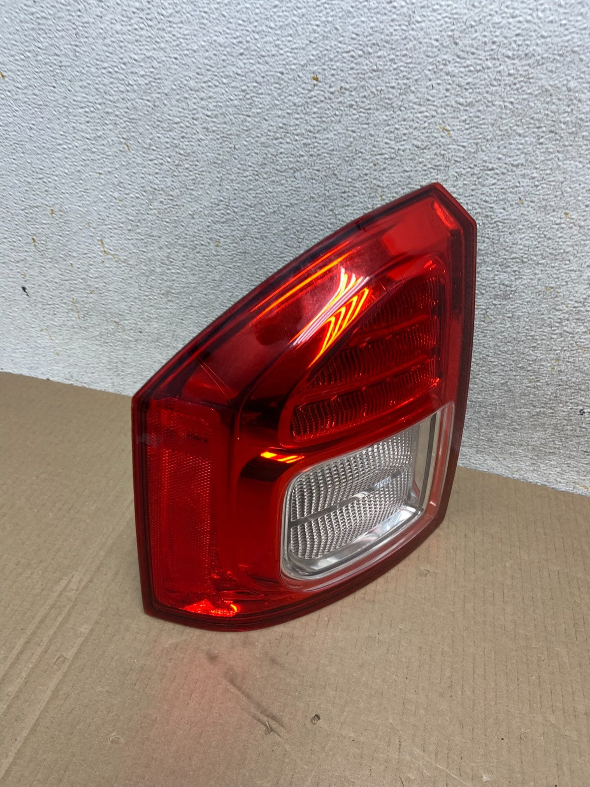 2011 2012 2013 Jeep Compass Left Driver LH Side Tail Light AI9470 LK2