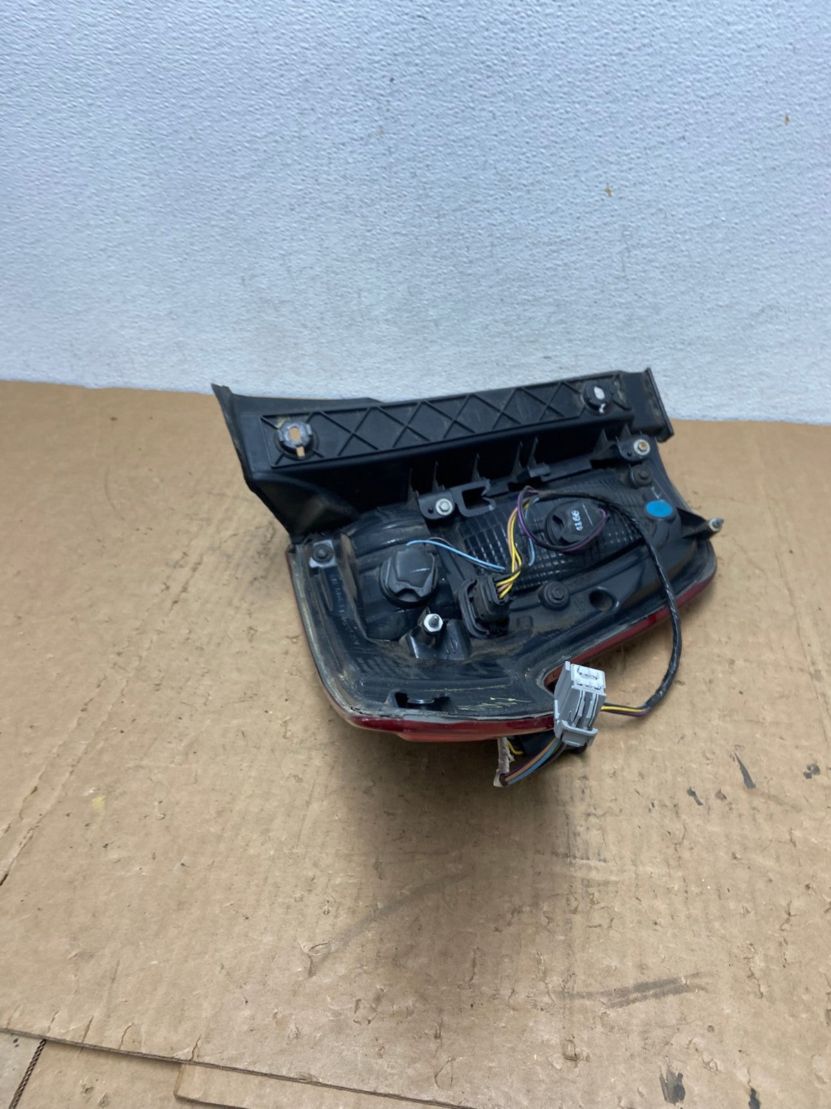 2011-2015 Ford Explorer Police Package Right Passenger Side Tail light AD0507 LK6