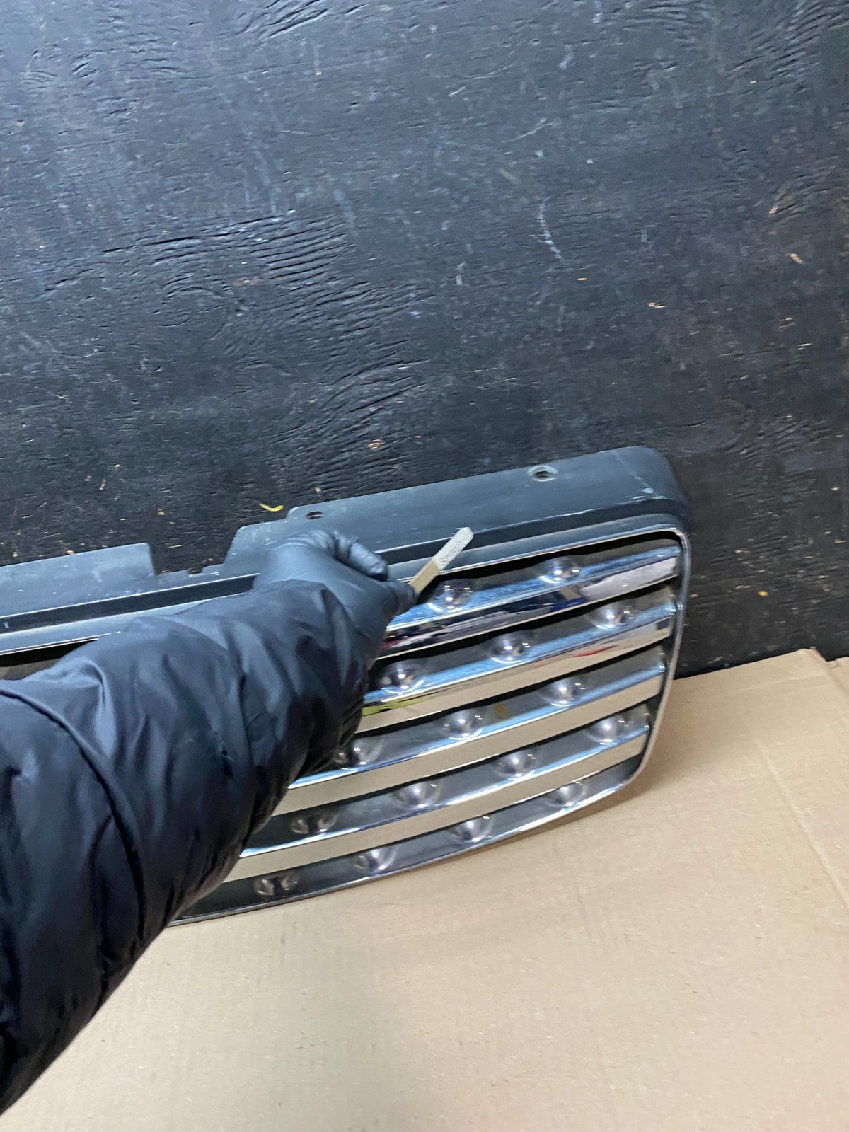 2006 2007 2008 Infiniti Fx35 Front Upper Grill Grille W/ Emblem OEM X3638 DG7