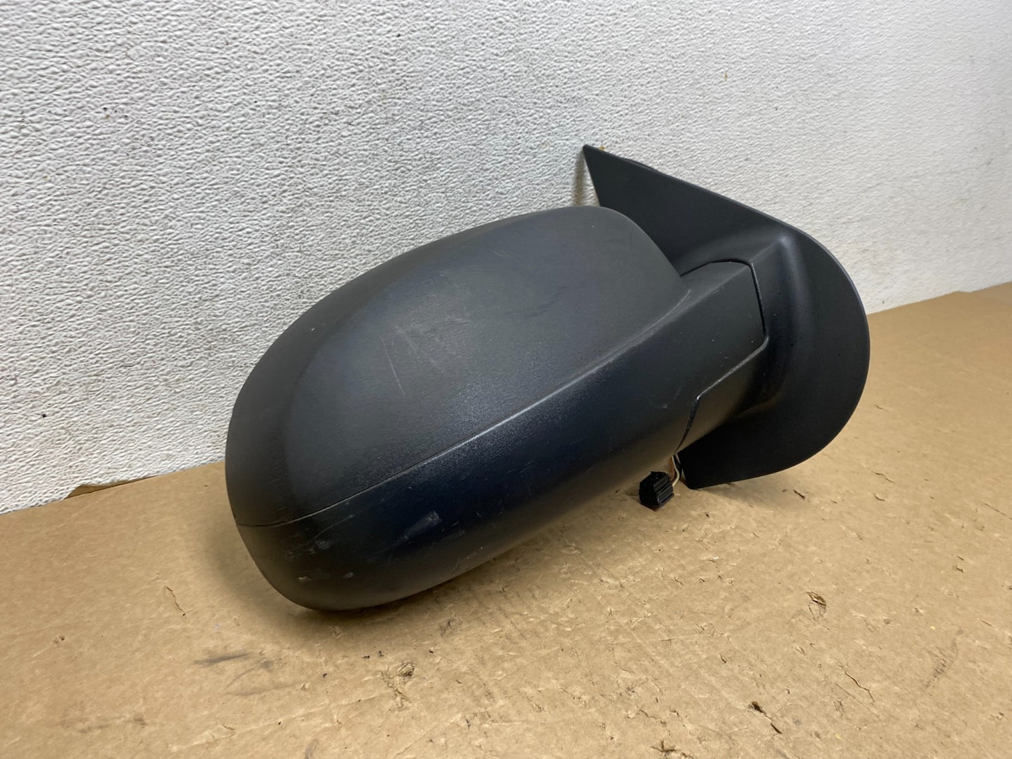2007-2013 Chevrolet Tahoe Silverado Suburban Right Passenger Mirror AF7989 DW2