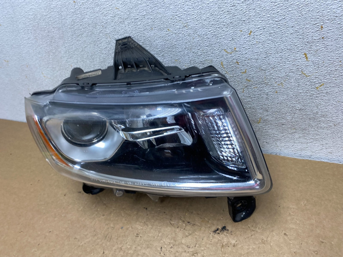 2014 - 2016 Jeep Grand Cherokee Halogen Right Passenger Side Headlight AI3639 DW1