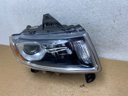 2014 - 2016 Jeep Grand Cherokee Halogen Right Passenger Side Headlight AI3639 DW1