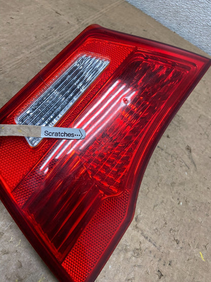 2009 - 2010 Kia Optima Right Passenger RH Side Inner Tail light Oem Y6955 DW3