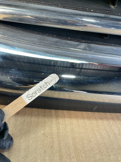 2002 to 2009 Gmc Envoy Front Upper Grill Grille OEM AC2046 DG4