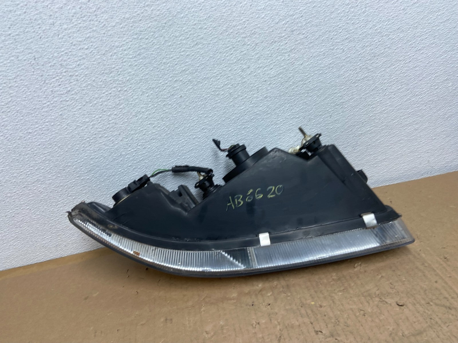 1995 to 2000 Dodge Stratus Left Driver LH Halogen Headlight AB6620 DW5