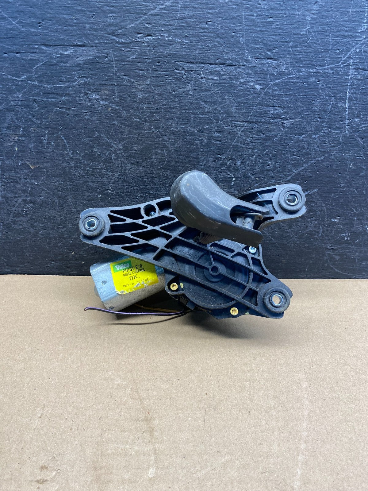 2007 to 2013 BMW X5 E70 Rear Windshield Wiper Motor AF9016 DG0