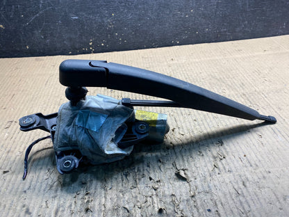 2011 to 2019 Ford Explorer Rear Windshield Wiper Motor OEM y1443 DG1