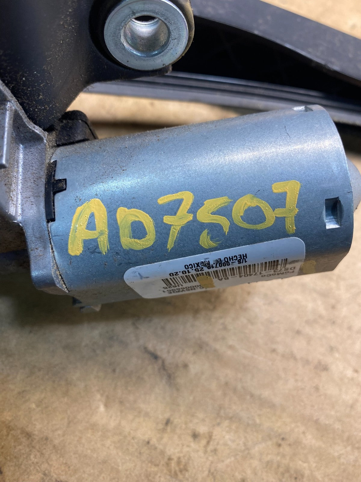 2020 to 2023 Ford Explorer Rear Windshield Wiper Motor AD7507 DG7