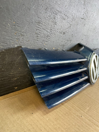 1999-2005 Volkswagen Jetta Front Upper Grille Grill Chrome OEM AC2053 DG2