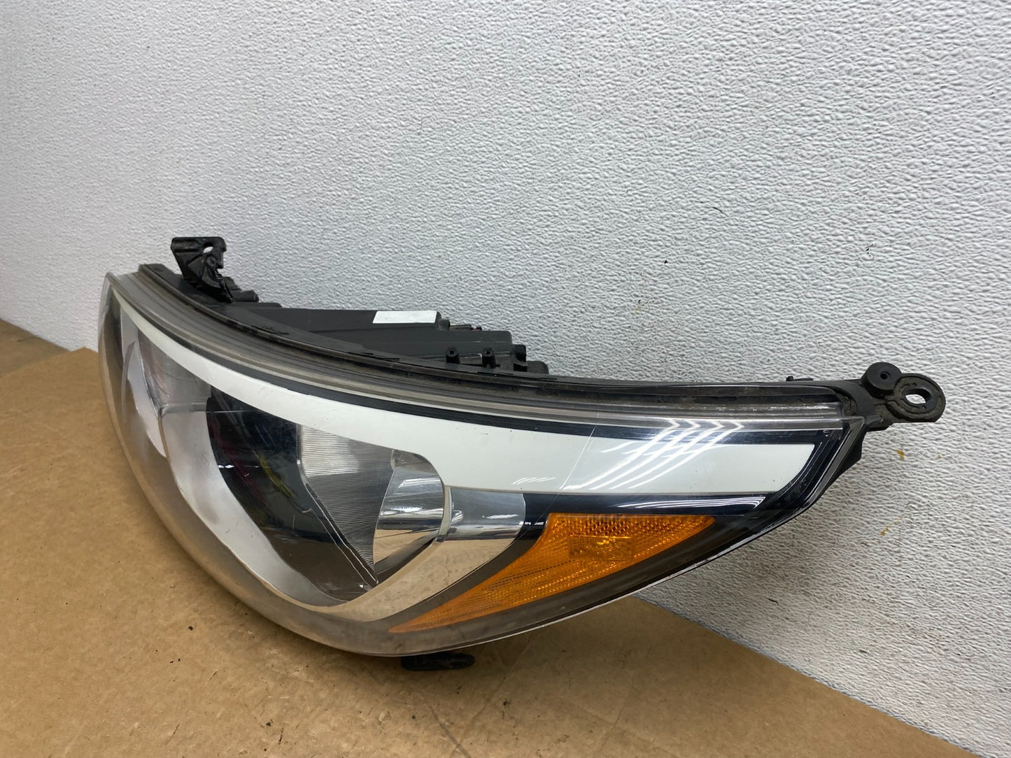 2015 to 2017 Hyundai Accent Left Driver LH Halogen Headlight AD5250 DW1