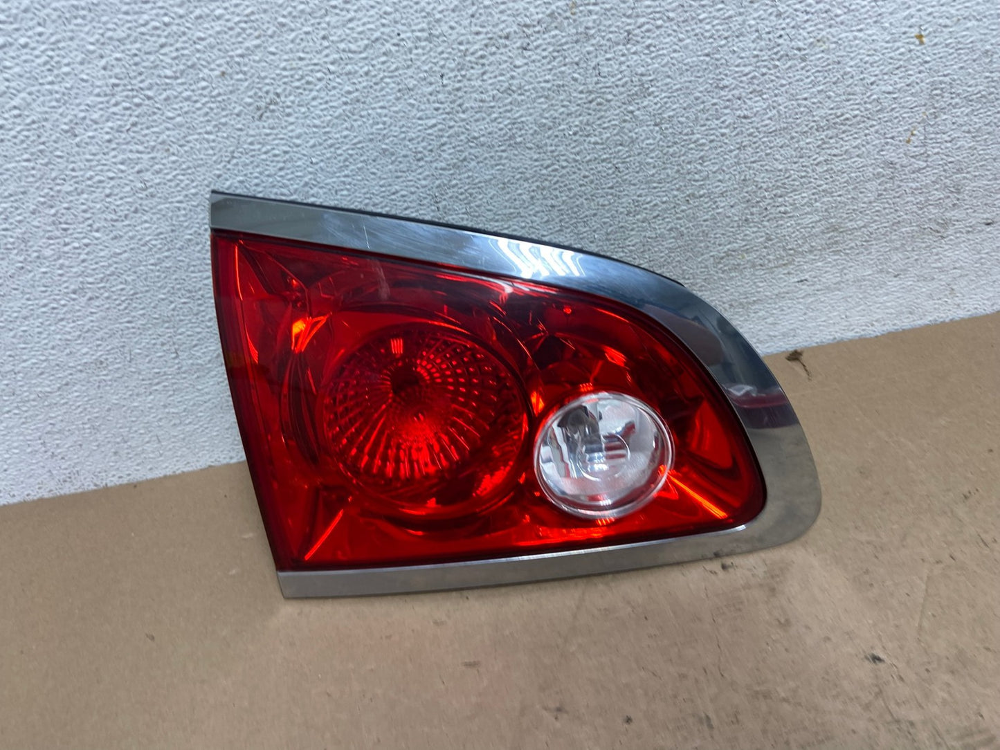 2008 - 2012 Buick Enclave Left Driver Lh Inner Tail Light AF4919 LK0