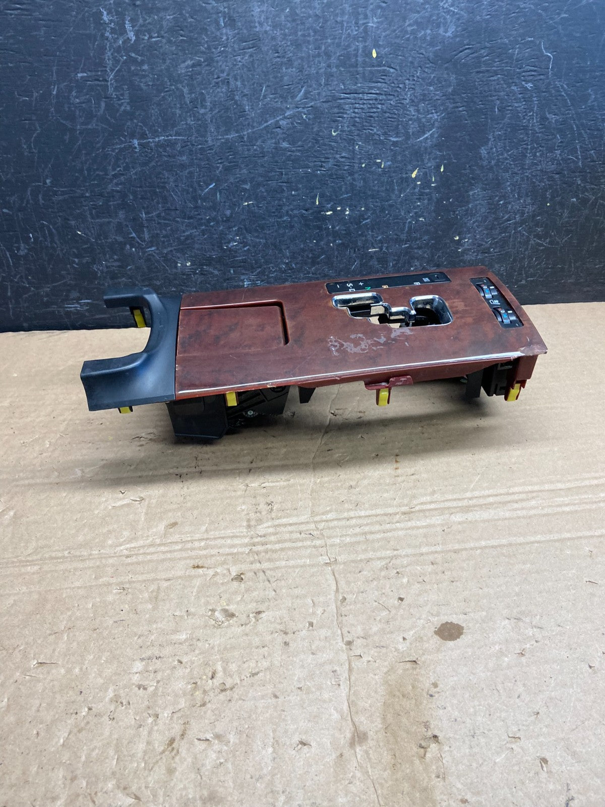 2006 - 2009 Lexus IS250 Center Console Gear Shifter Trim Bezel AF2046 DW2