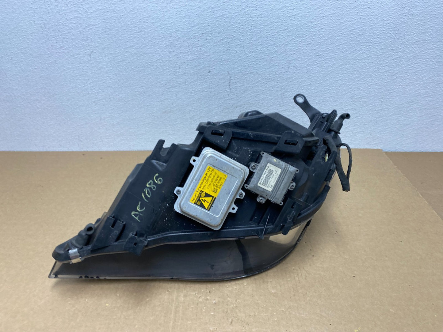 2004 to 2007 BMW 525i 5 Series Headlight Right Passenger Xenon AFS AC1086 DW6