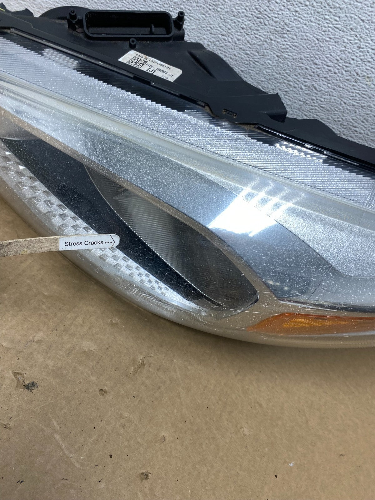 2015 to 2018 Ford Focus Left Driver LH Side Headlight AF9947 DW4