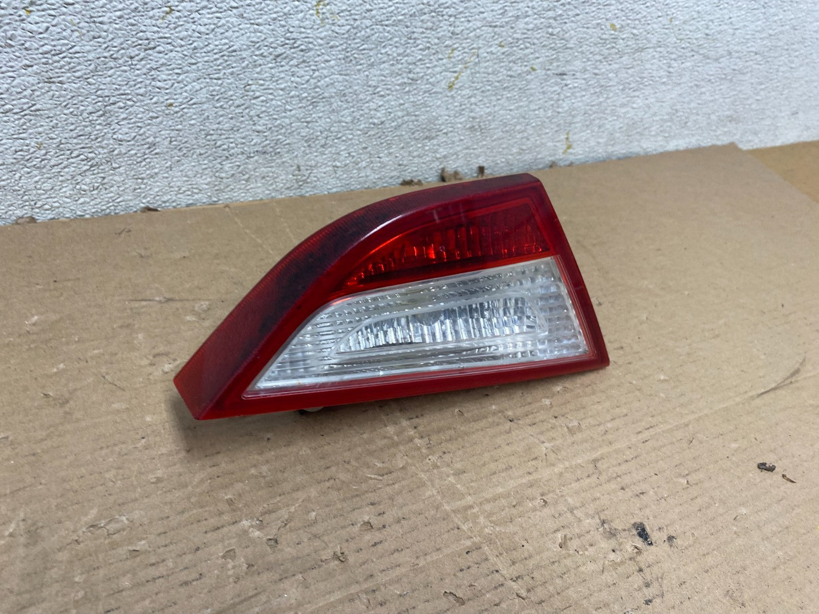 2011 2012 2013 2014 Hyundai Sonata Left Driver Inner Tail Light Oem Q9133 DW2