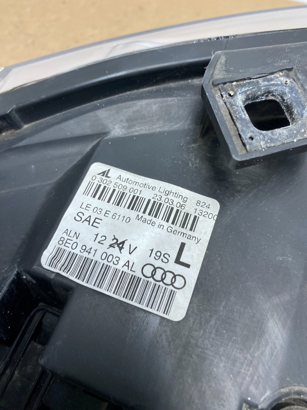 2006 2007 2008 Audi A4 Headlight Halogen Left Driver LH Side AD8180 DW10