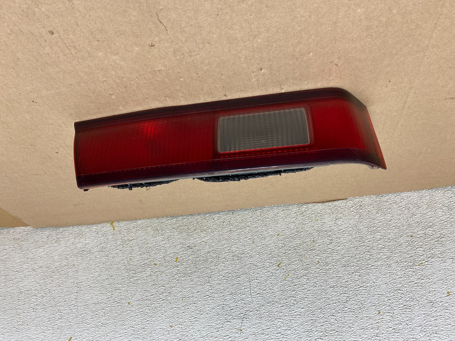 1997 1998 1999 Toyota Camry Tail Light Inner Left Driver LH Inner Oem M9962 DW0