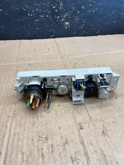 2001 - 2007 GMC Chevrolet Express 1500 Climate Control A/C aa8066 DG3