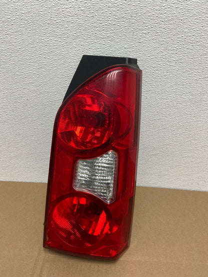 2005 to 2015 Nissan Xterra Right Passenger Rh Side Tail light AB6772 DW0