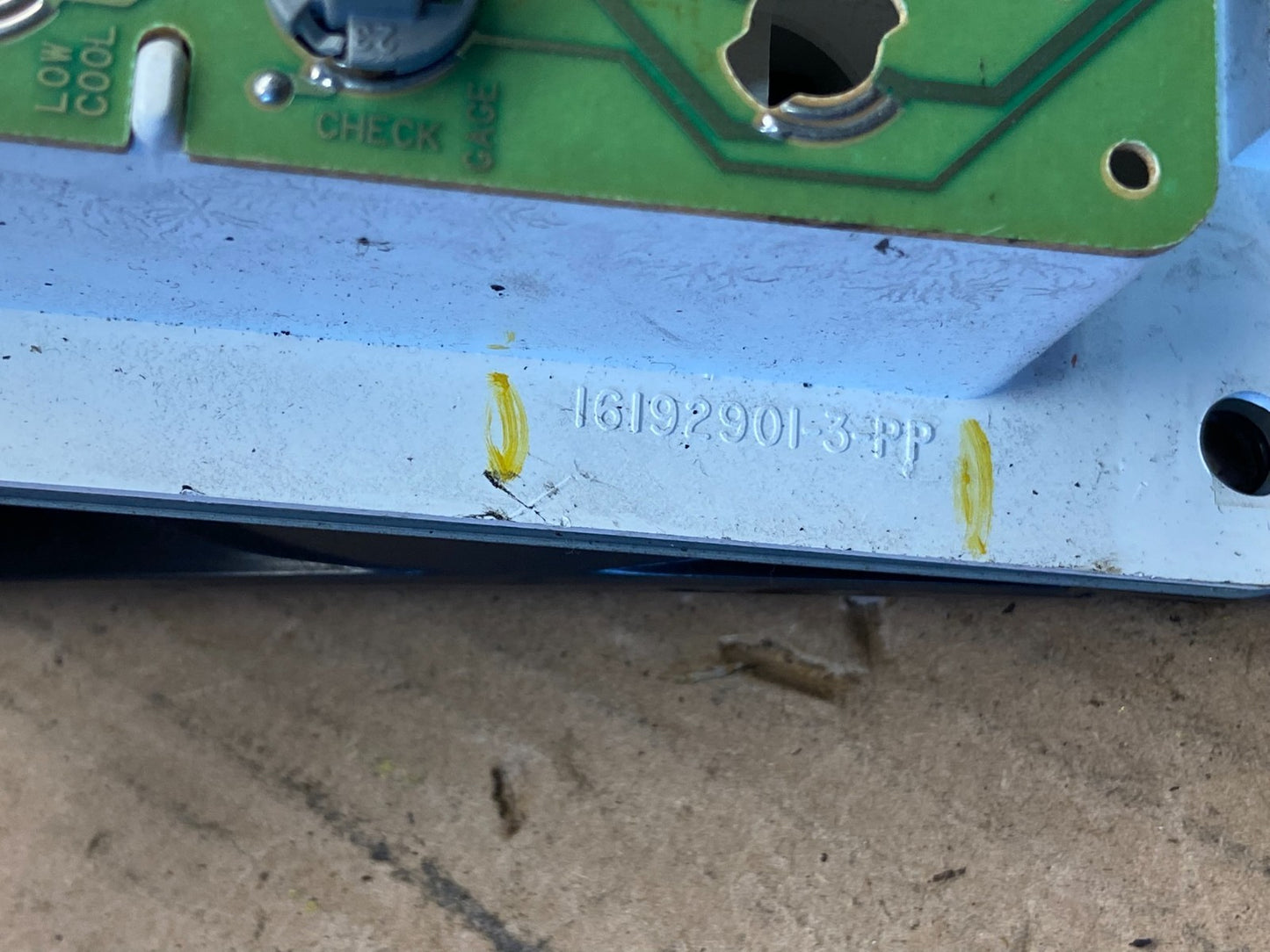 2000 to 2005 Chevrolet Astro Cluster Gauge Speedometer P3369 PS6