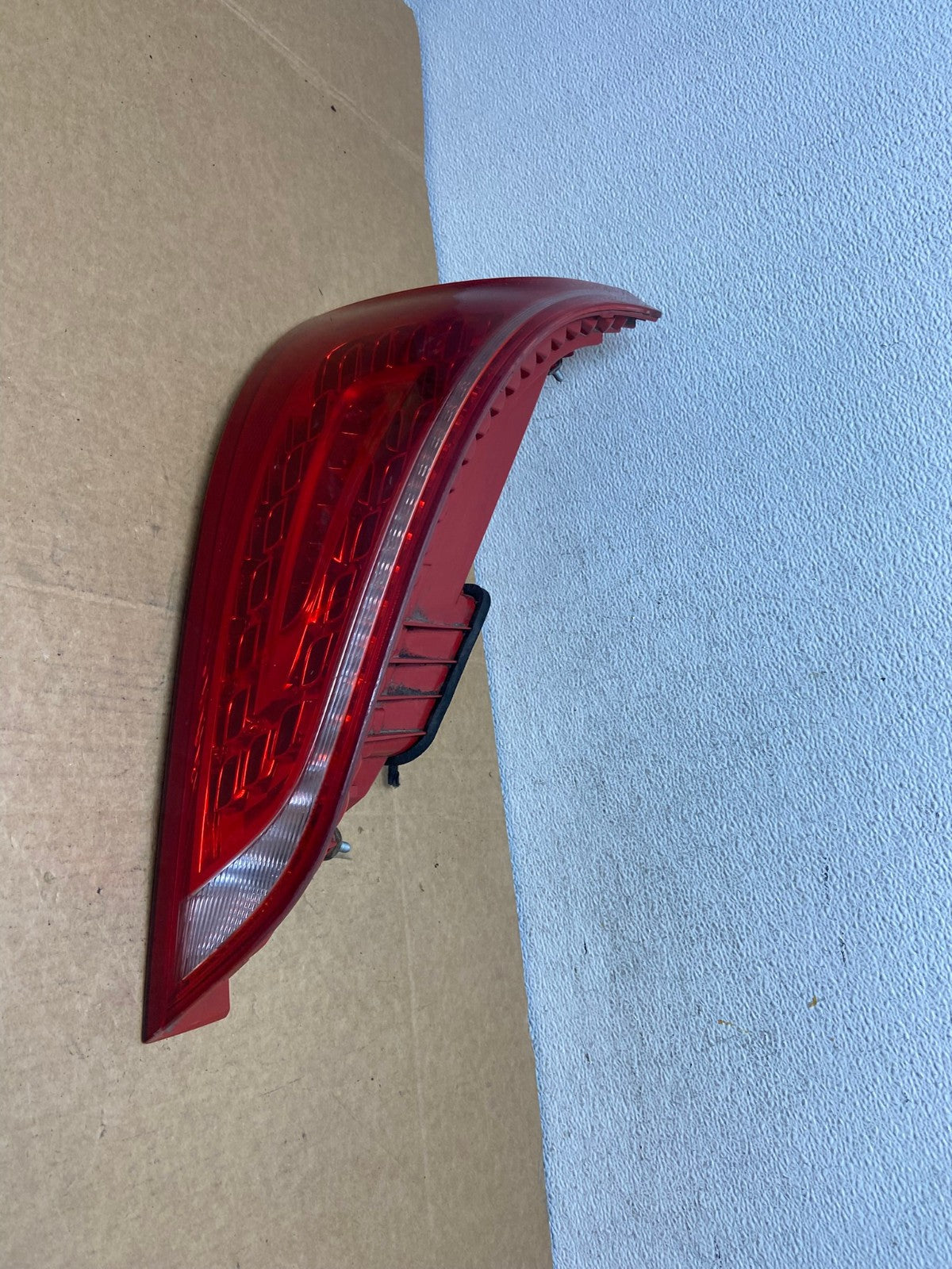 2009 to 2012 Audi Q5 Left Driver LH Side Tail light AD5464 LK1